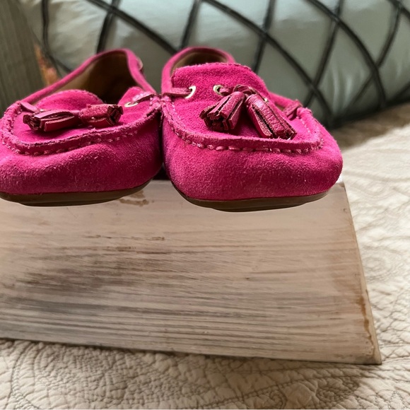 Talbots Women's Pink Suede Driving Mocs - Picture 3 of 9